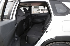 2022款丰田卡罗拉锐放