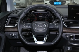 2022款奥迪Q5L