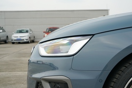 2022款奥迪A4L
