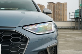2022款奥迪A4L
