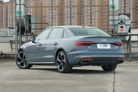 2022款奥迪A4L