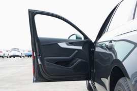 2022款奥迪A4L