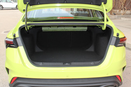 2022款吉利缤瑞COOL