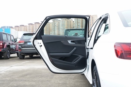 2022款奥迪A4L