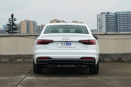 2022款奥迪A4L