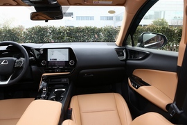 2022款雷克萨斯NX