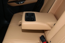 2022款雷克萨斯NX