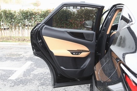 2022款雷克萨斯NX