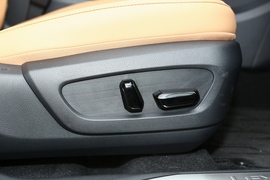 2022款雷克萨斯NX