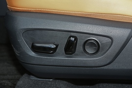 2022款雷克萨斯NX