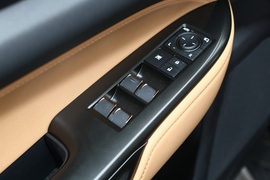 2022款雷克萨斯NX