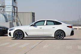 2022款宝马i4