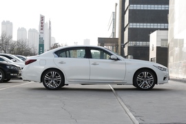   2022款英菲尼迪Q50L 2.0T 进享版