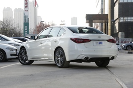   2022款英菲尼迪Q50L 2.0T 进享版