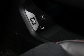 2022款长安UNI-K新能源