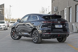   2022款长安UNI-K新能源 蓝鲸iDD 1.5T 尊贵型