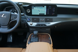 2021款雷克萨斯LS