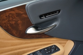 2021款雷克萨斯LS