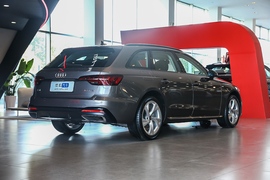 2022款奥迪A4