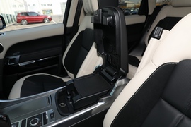 2022款路虎揽胜运动版