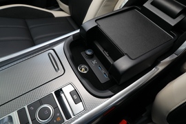 2022款路虎揽胜运动版