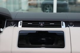 2022款路虎揽胜运动版