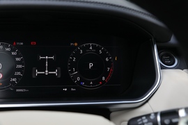 2022款路虎揽胜运动版