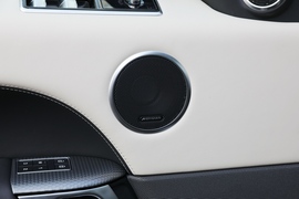 2022款路虎揽胜运动版