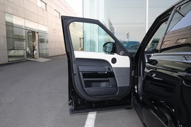 2022款路虎揽胜运动版