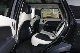 2022款路虎揽胜运动版