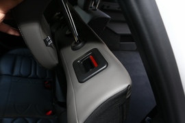 2022款雪铁龙凡尔赛C5