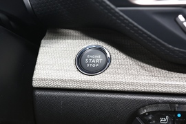 2022款雪铁龙凡尔赛C5