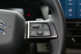 2022款雪铁龙凡尔赛C5