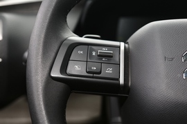 2022款雪铁龙凡尔赛C5