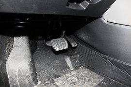 2022款雪铁龙凡尔赛C5