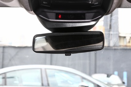 2022款雪铁龙凡尔赛C5