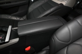 2022款雪铁龙凡尔赛C5