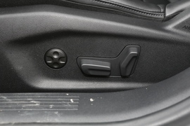 2022款雪铁龙凡尔赛C5