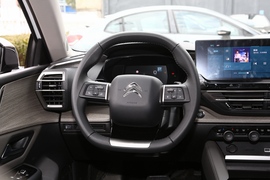 2022款雪铁龙凡尔赛C5