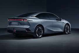 2022款长安深蓝C385