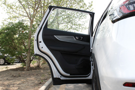 2022款奇瑞瑞虎8