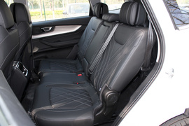 2022款奇瑞瑞虎8