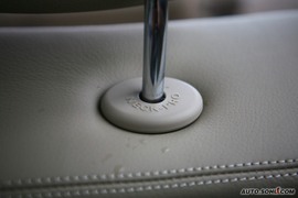 2009款奔驰E300试驾