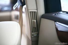 2009款奔驰E300试驾