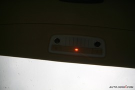 2009款奔驰E300试驾
