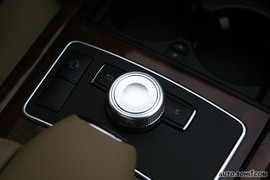 2009款奔驰E300试驾