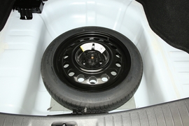 2022款东风风神E70