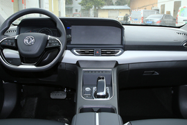 2022款东风风神E70