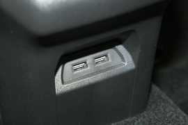 2022款东风风神E70