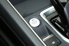 2022款东风风神E70